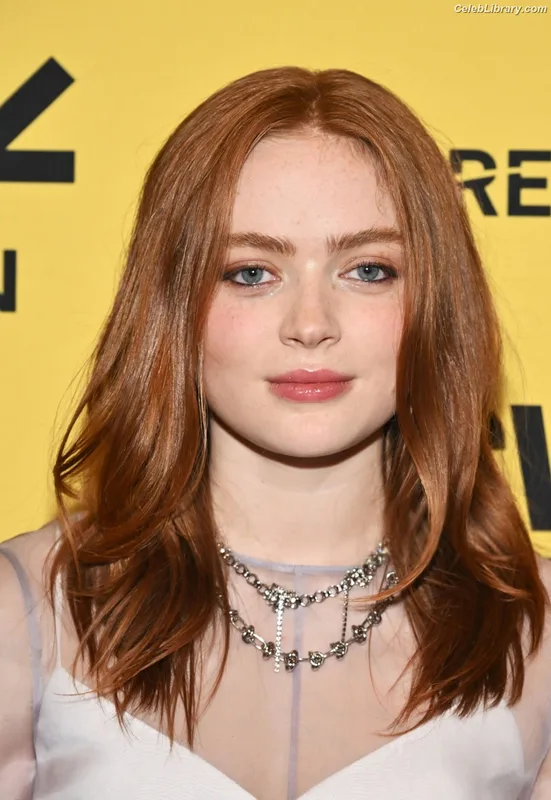 Sadie Sink photo 9 of 1907