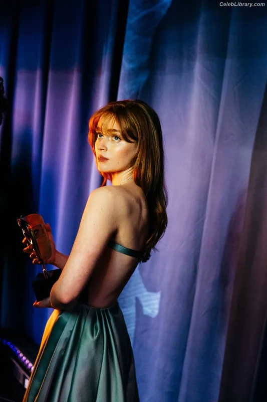 Sadie Sink photo 7 of 1907