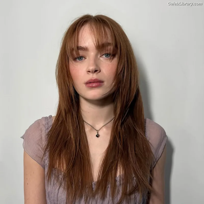 Sadie Sink photo 10 of 1907