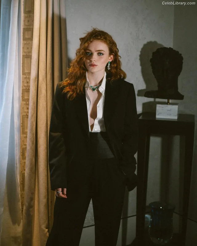 Sadie Sink photo 19 of 1907