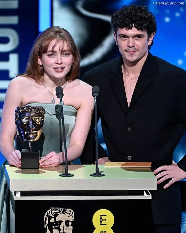 Sadie Sink photo 10 of 1907