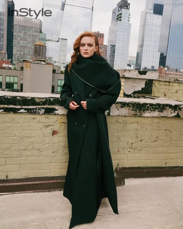 Sadie Sink photo 24 of 1907