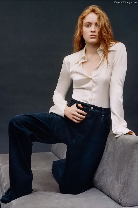 Sadie Sink photo 2 of 1907