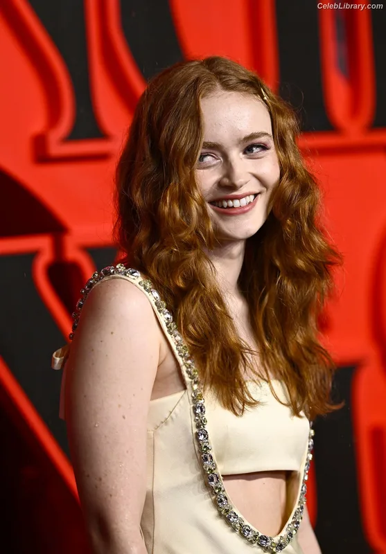 Sadie Sink photo 6 of 1907