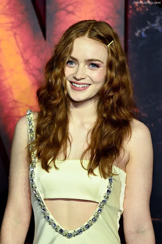 Sadie Sink photo 7 of 1907