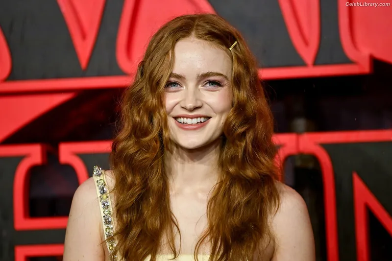 Sadie Sink photo 11 of 1907