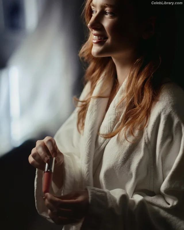 Sadie Sink photo 22 of 1907