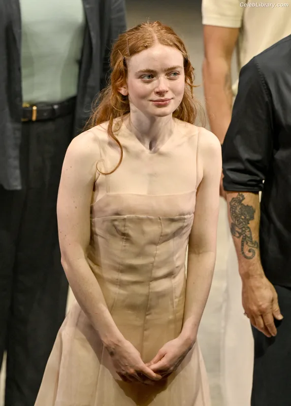 Sadie Sink photo 14 of 1907