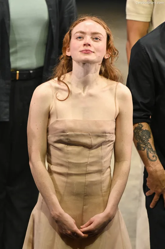 Sadie Sink photo 17 of 1907