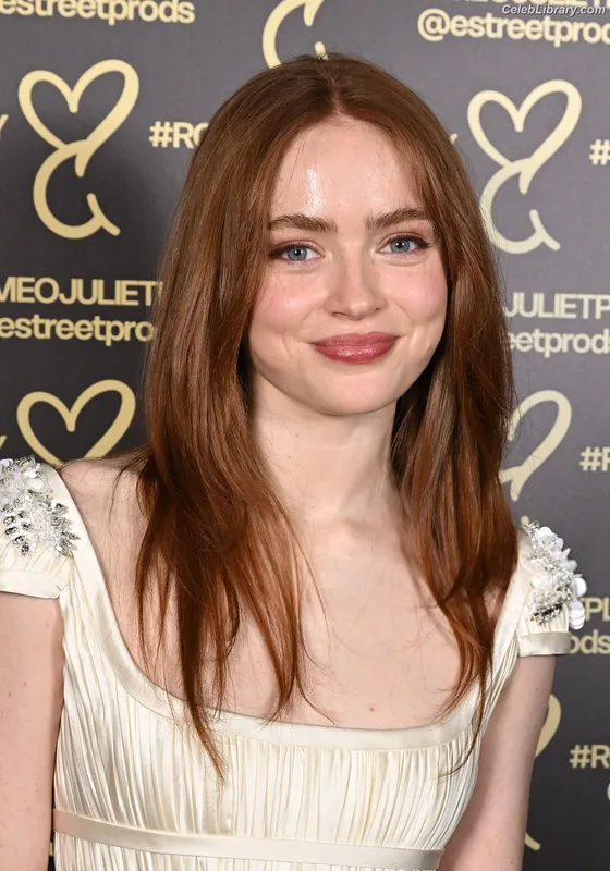 Sadie Sink photo 24 of 1907