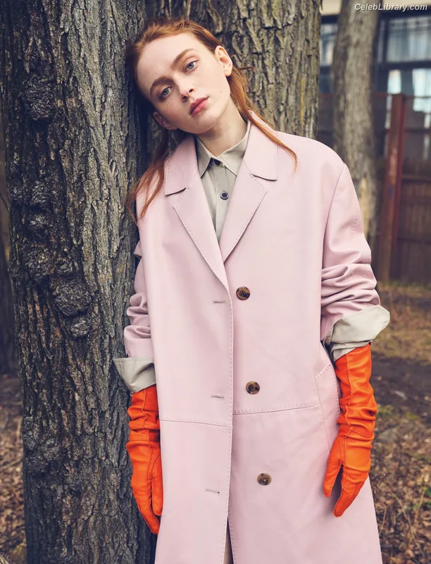 Sadie Sink photo 12 of 1907