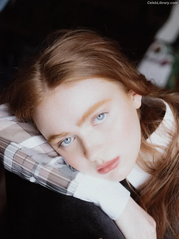 Sadie Sink photo 16 of 1907