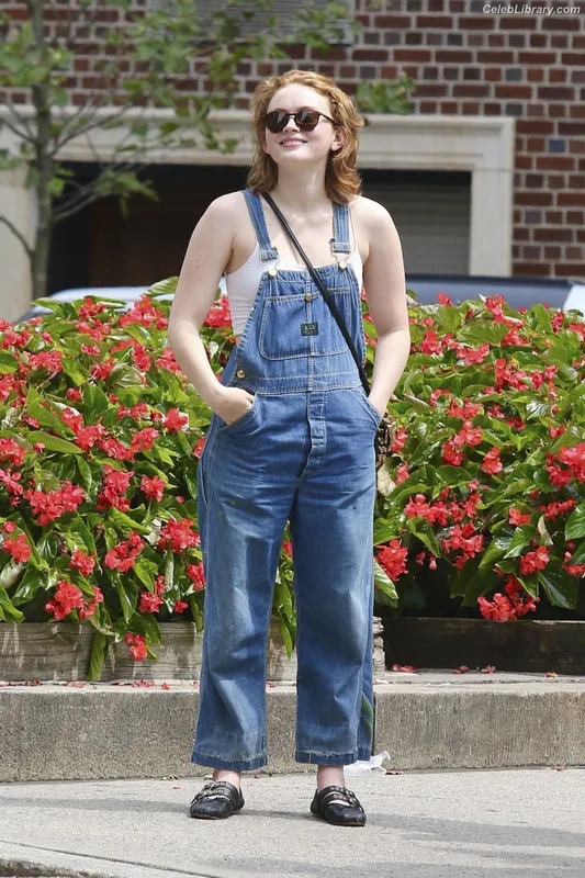 Sadie Sink photo 19 of 1907