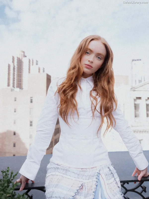 Sadie Sink photo 21 of 1907