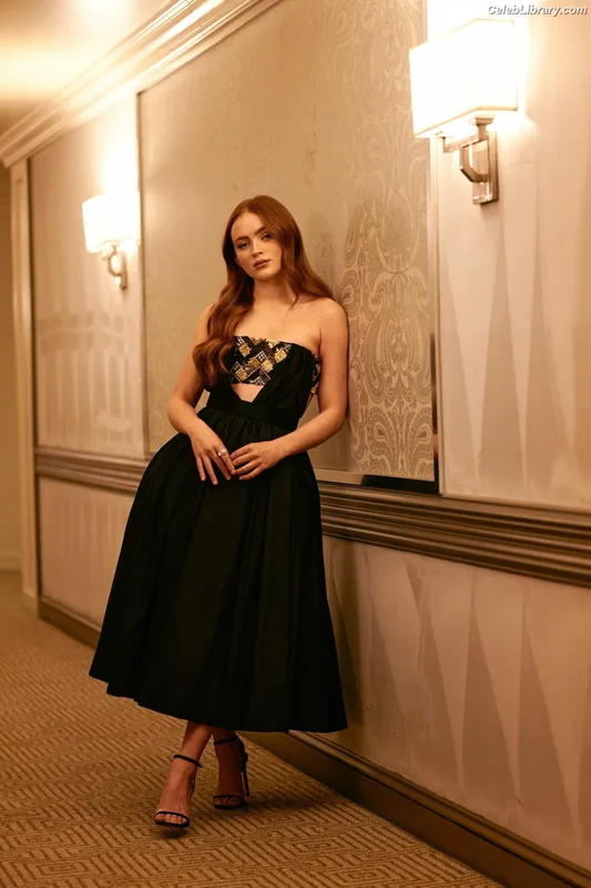 Sadie Sink photo 24 of 1907