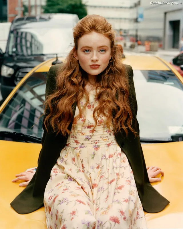 Sadie Sink photo 10 of 1907