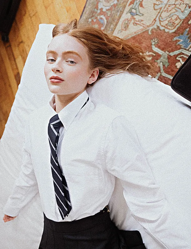 Sadie Sink photo 1 of 1907