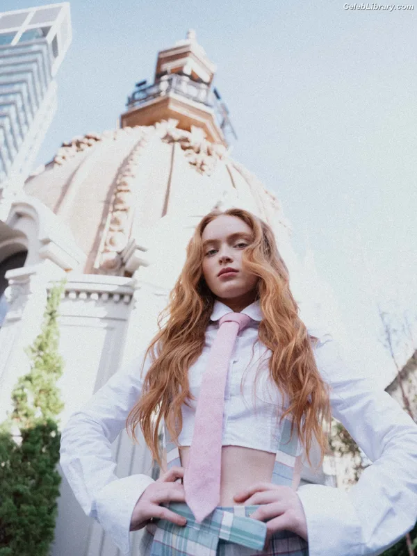 Sadie Sink photo 13 of 1907