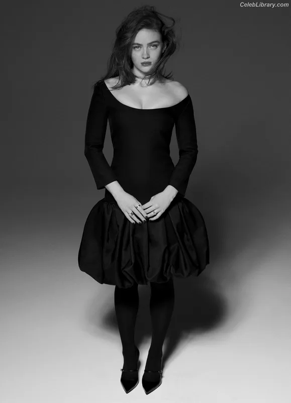 Sadie Sink photo 4 of 1907