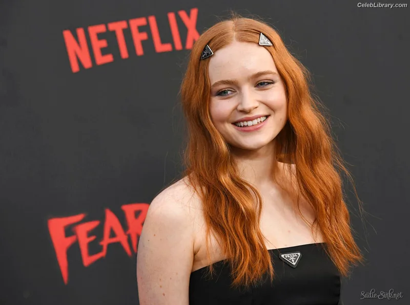 Sadie Sink photo 2 of 1907