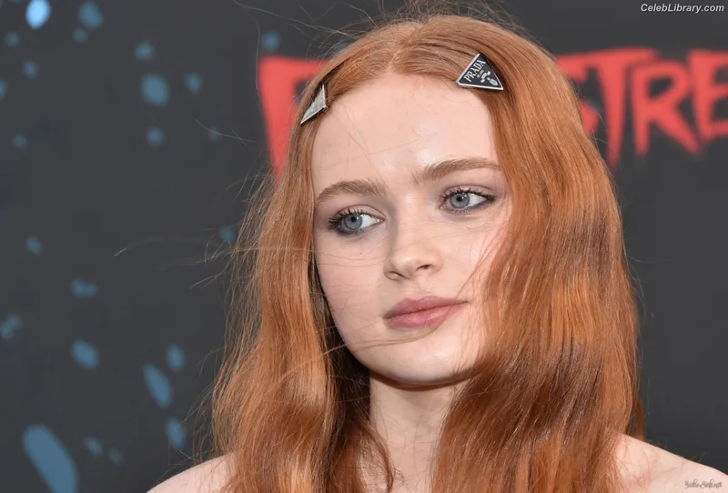Sadie Sink photo 9 of 1907