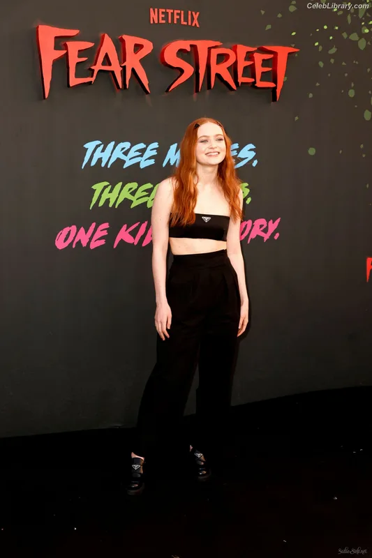 Sadie Sink photo 19 of 1907