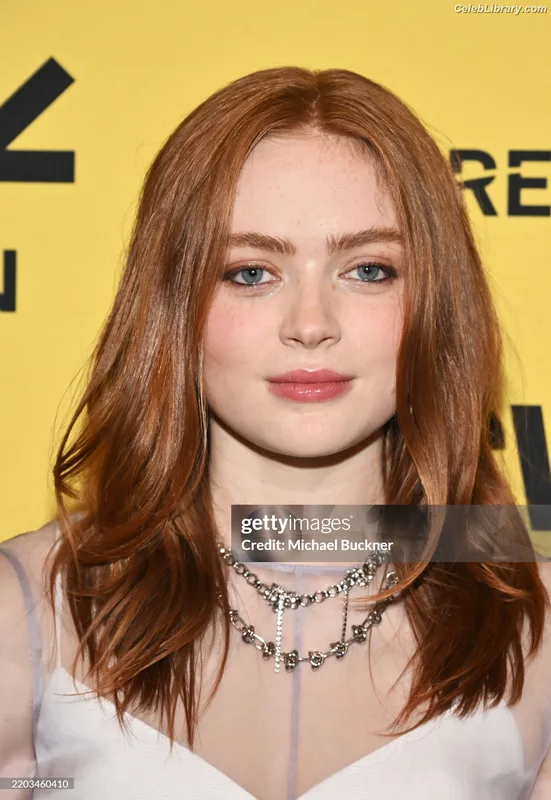 Sadie Sink photo 24 of 1907