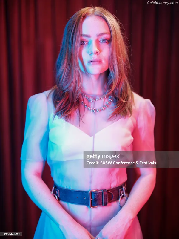 Sadie Sink photo 10 of 1907