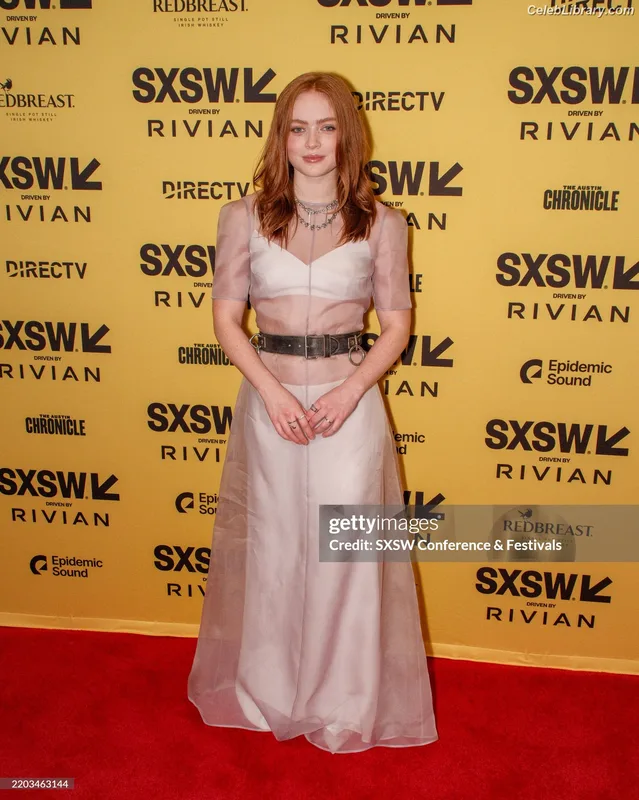 Sadie Sink photo 12 of 1907