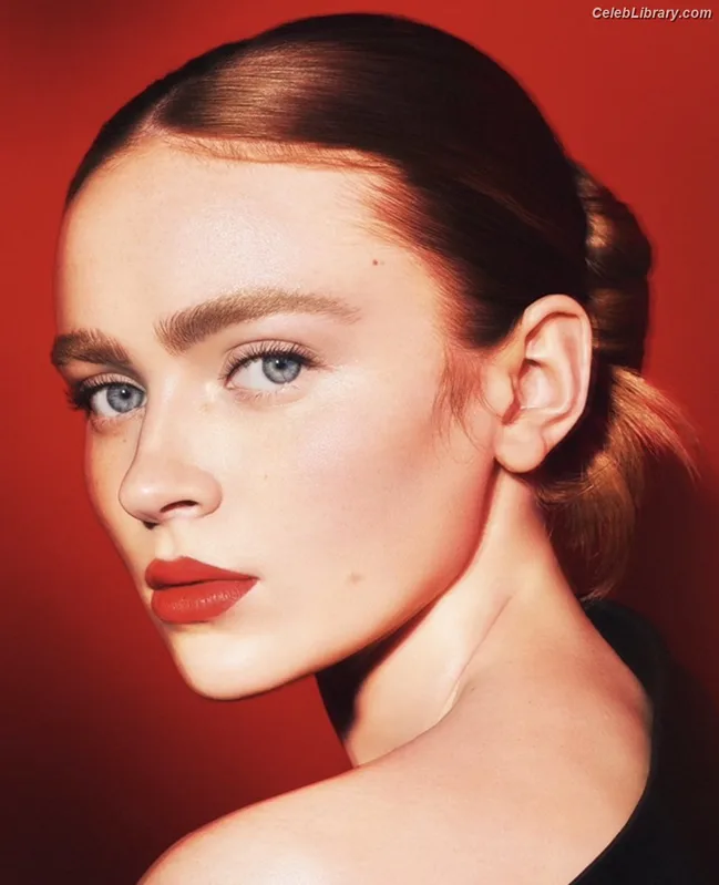 Sadie Sink photo 14 of 1907