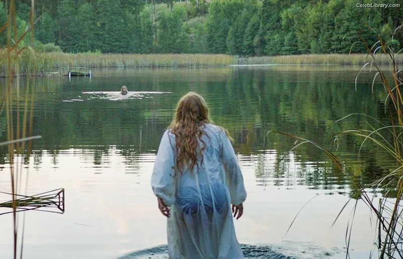 Sadie Sink photo 12 of 1907