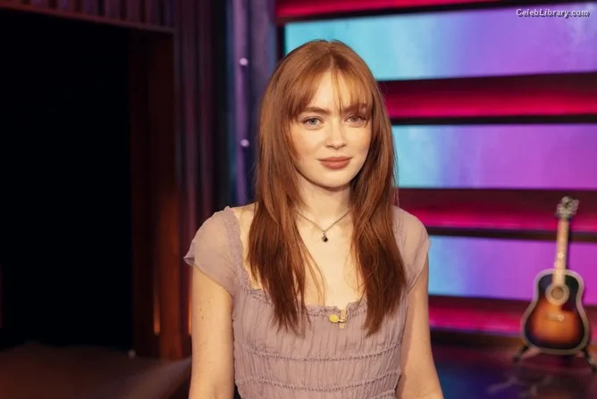 Sadie Sink photo 15 of 1907