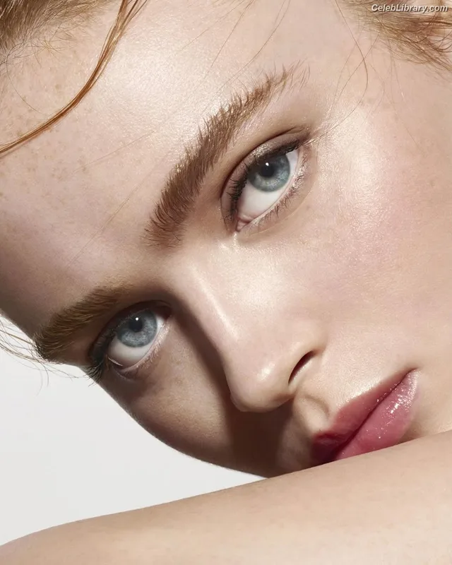Sadie Sink photo 20 of 1907