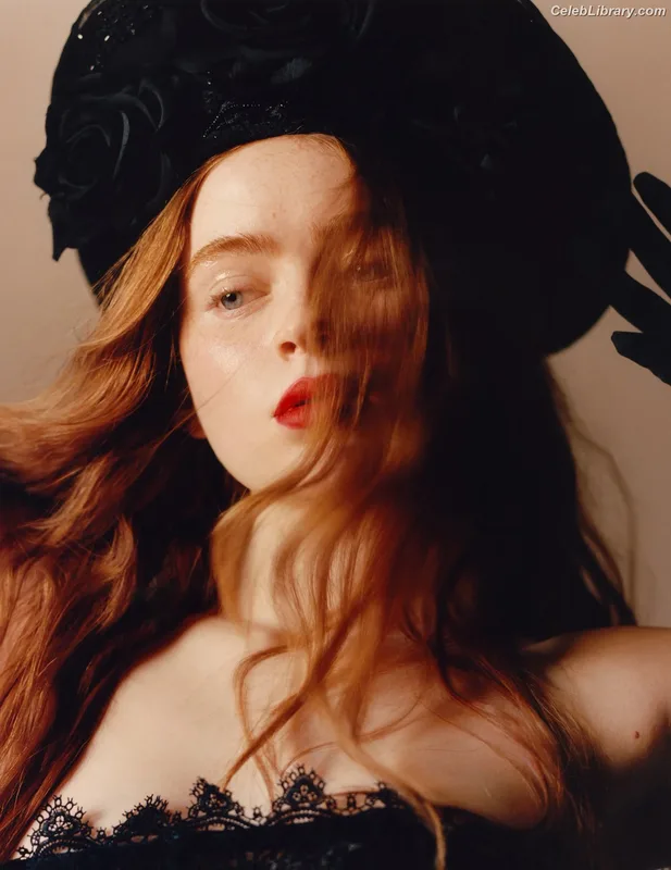 Sadie Sink photo 10 of 1907