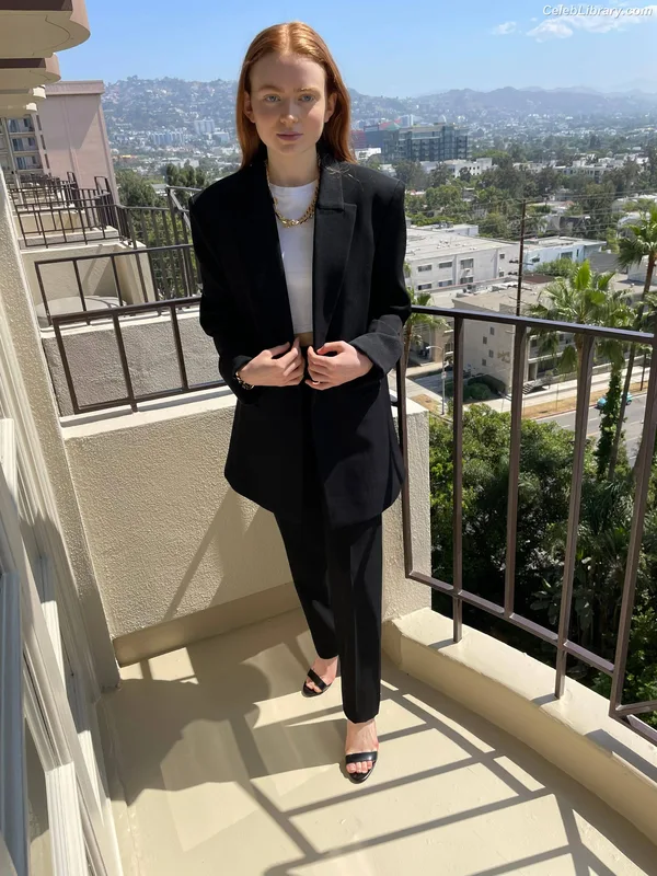 Sadie Sink photo 11 of 1907