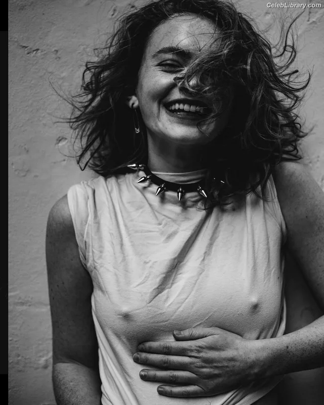 Sadie Sink photo 9 of 1907
