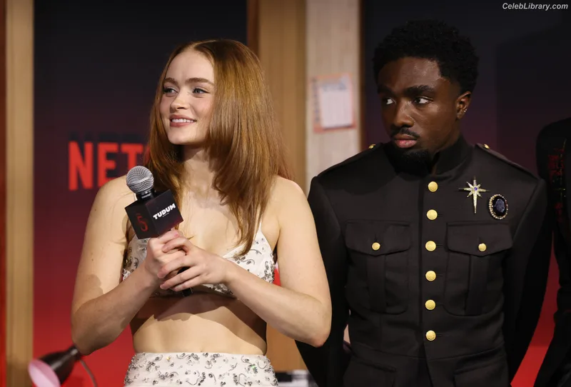 Sadie Sink photo 13 of 1907