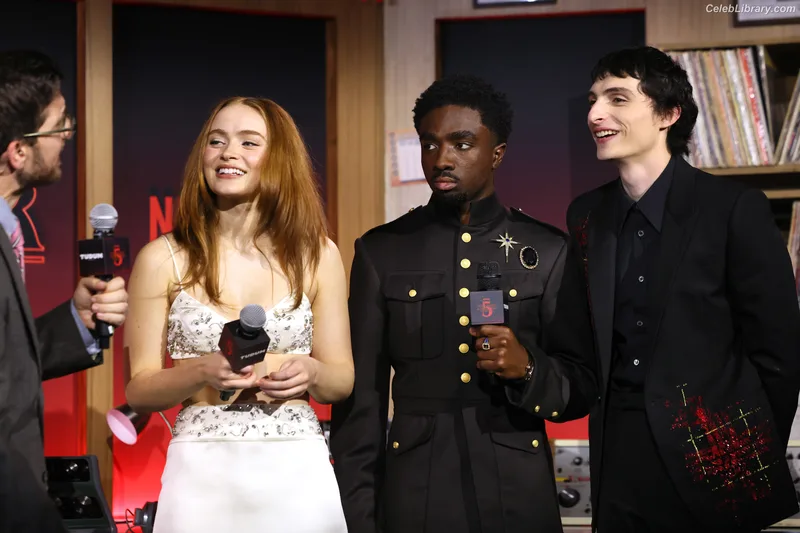 Sadie Sink photo 14 of 1907