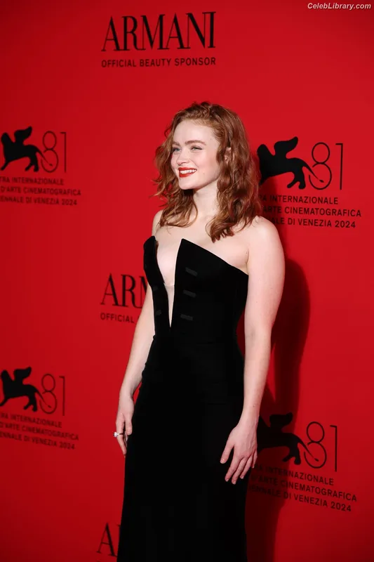 Sadie Sink photo 16 of 1907
