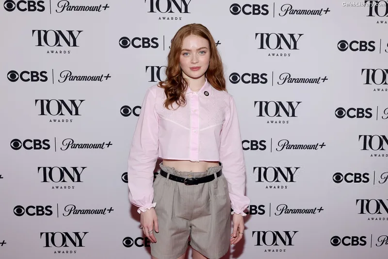 Sadie Sink photo 19 of 1907