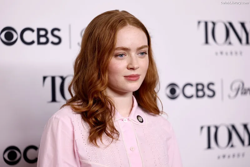 Sadie Sink photo 20 of 1907