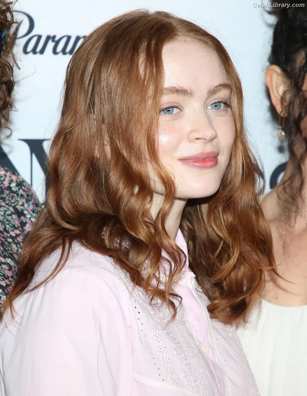 Sadie Sink photo 23 of 1907