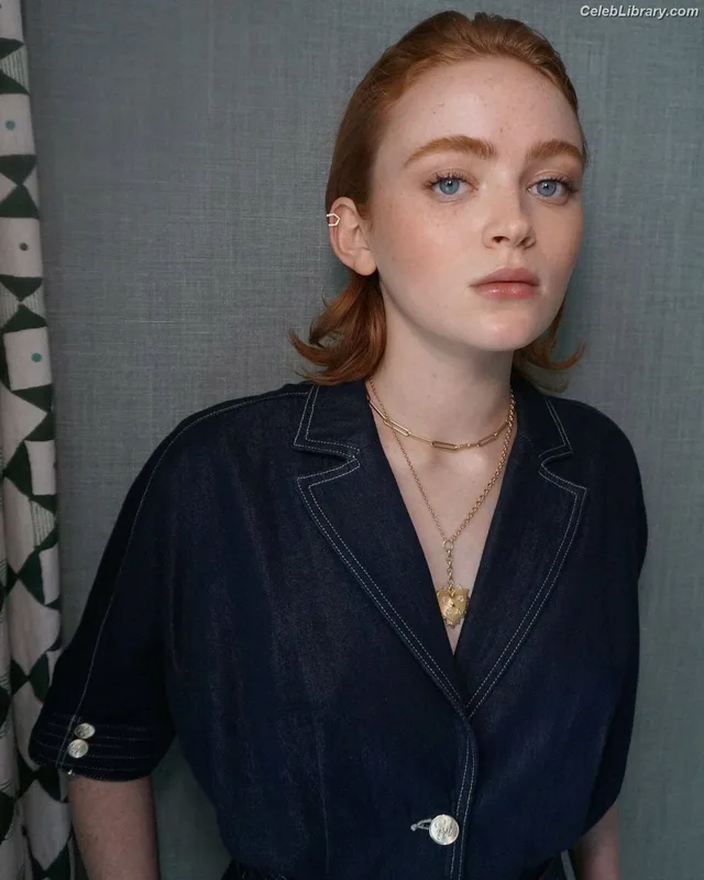 Sadie Sink photo 10 of 1907