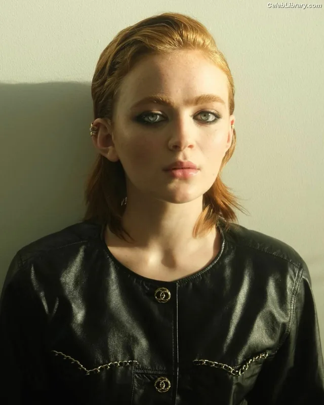Sadie Sink photo 14 of 1907