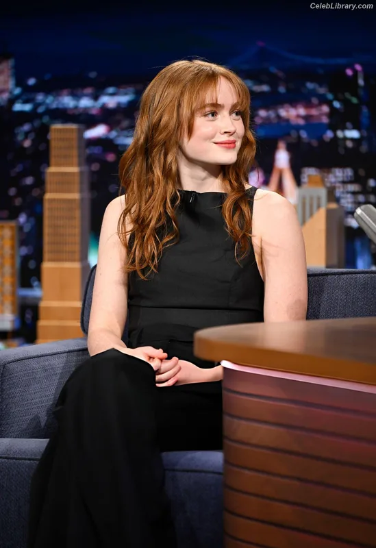 Sadie Sink photo 19 of 1907