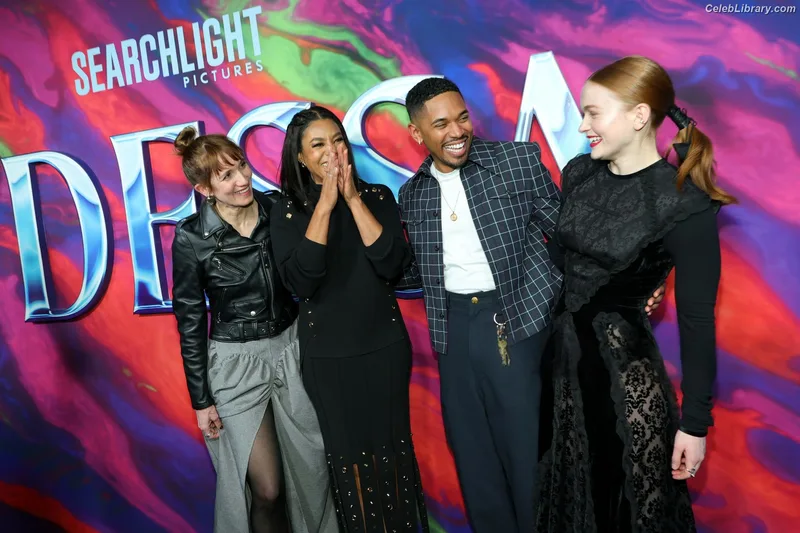 Sadie Sink photo 5 of 1907