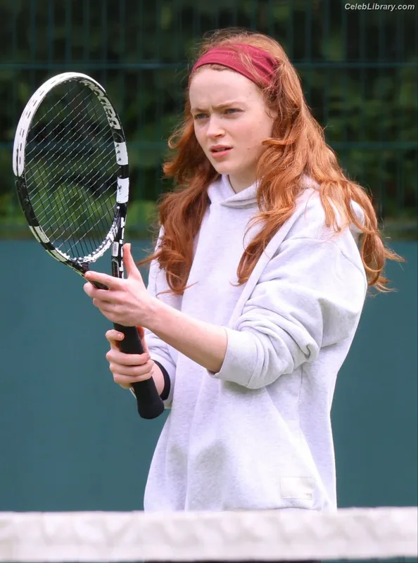Sadie Sink photo 1 of 1907