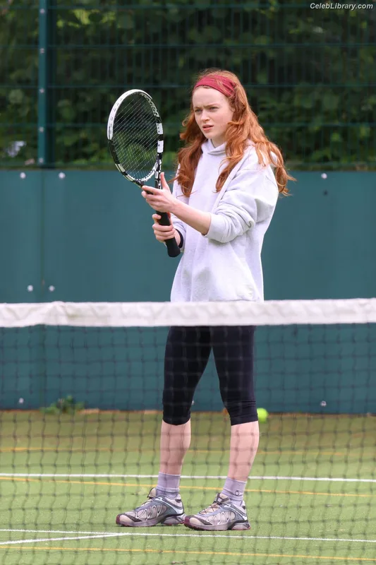 Sadie Sink photo 3 of 1907