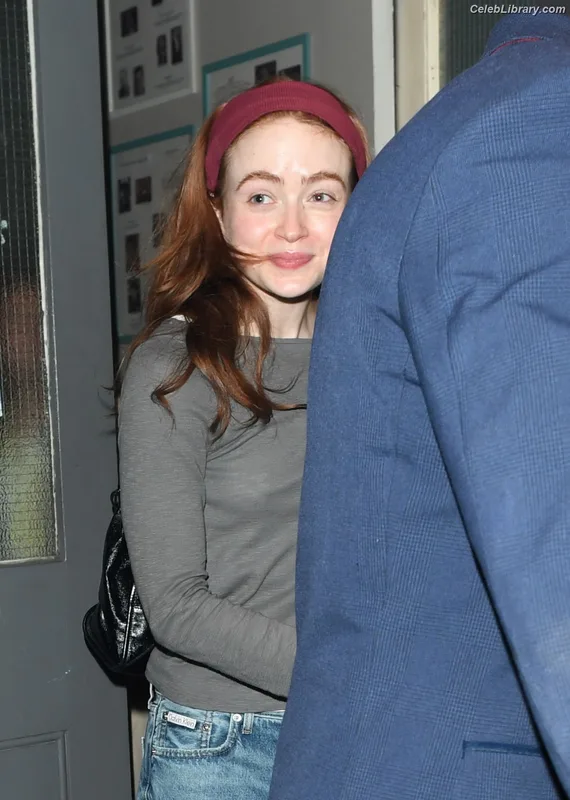 Sadie Sink photo 7 of 1907