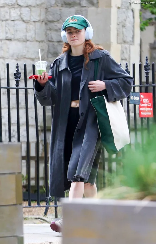Sadie Sink photo 14 of 1907